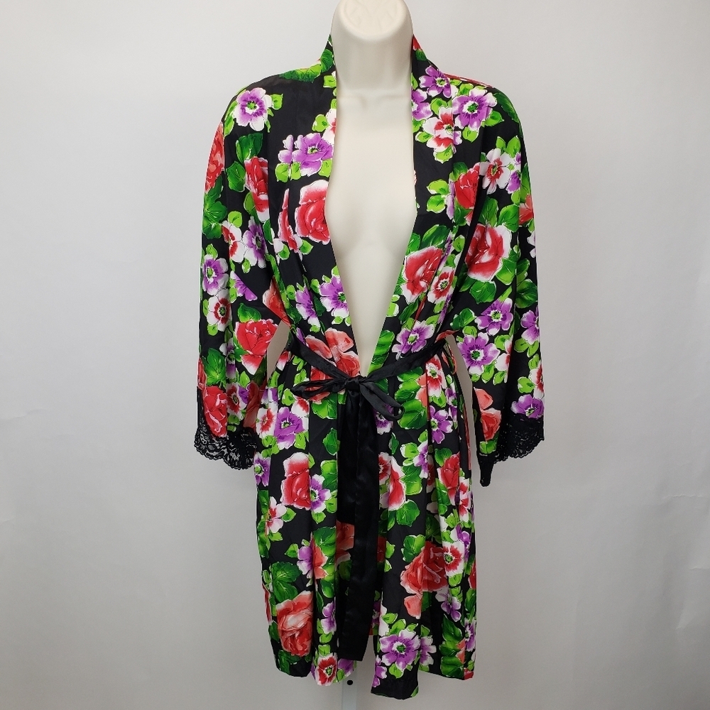 Victoria’s Secret Vintage Gold Label Floral Belted robe